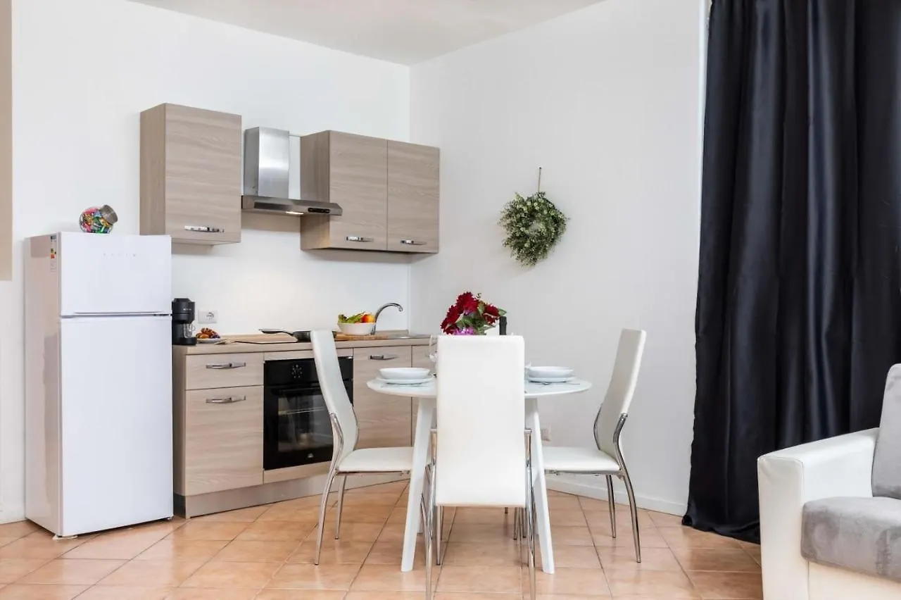 Loft Porta Romana - Cozy Apartment & Wi-Fi Milan 0*,  Italy